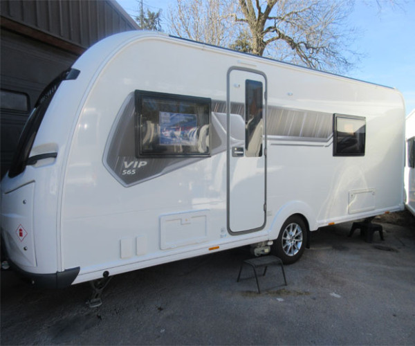 2022 Coachman VIP 565